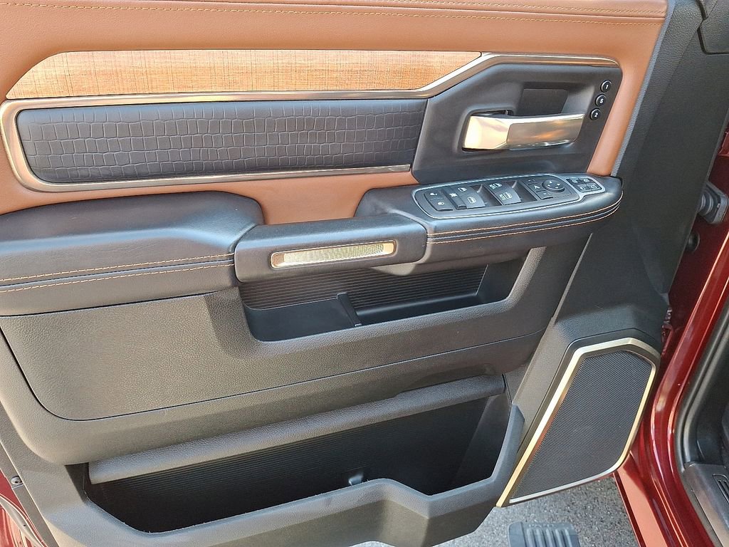 Used 2024 RAM 2500 Limited image 12