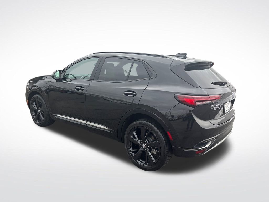 Used 2023 Buick Envision Essence w/ Sport Touring Package image 4