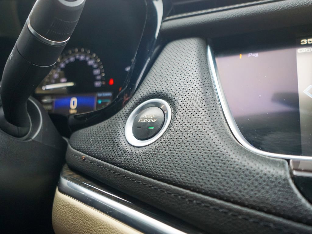 Used 2019 Cadillac XT5 FWD image 18