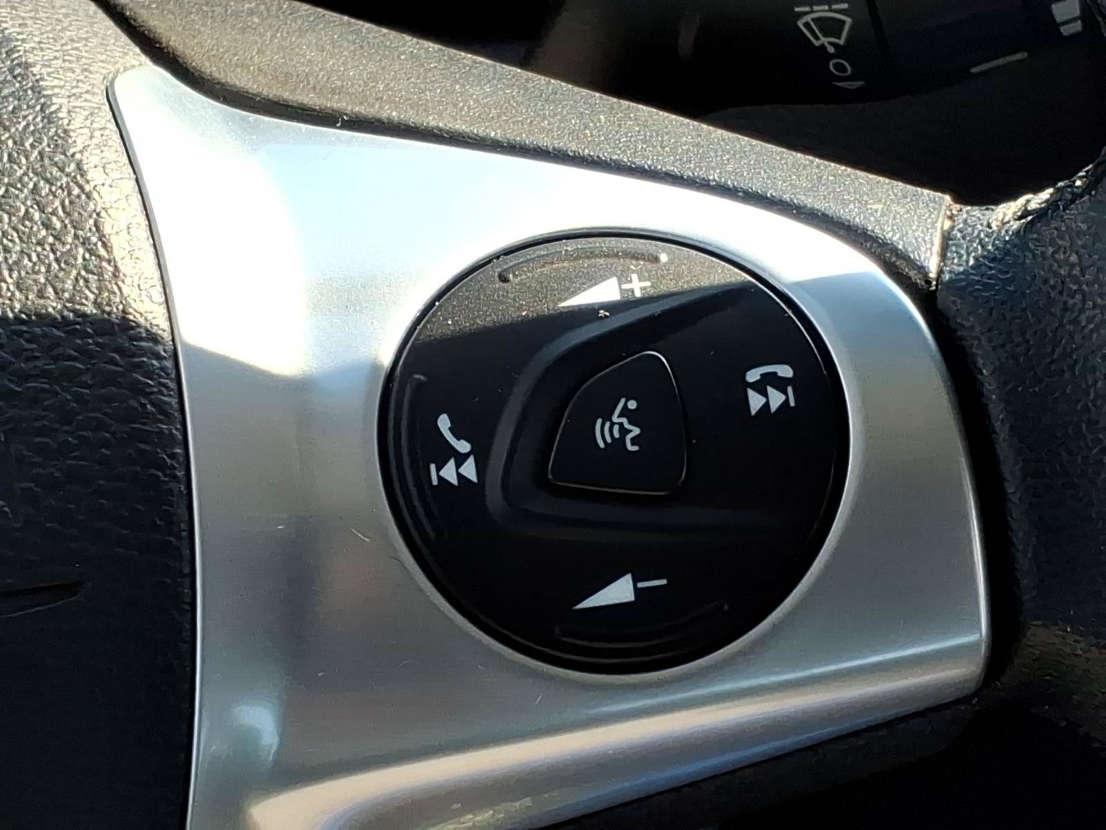 Used 2014 Ford Focus SE w/ Equipment Group 201A FWD image 24