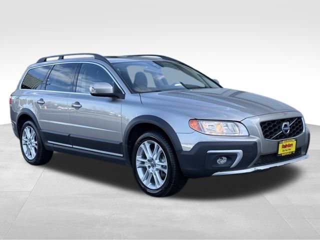 Used 2016 Volvo XC70 T5 Premier w/ Proximity Package image 1