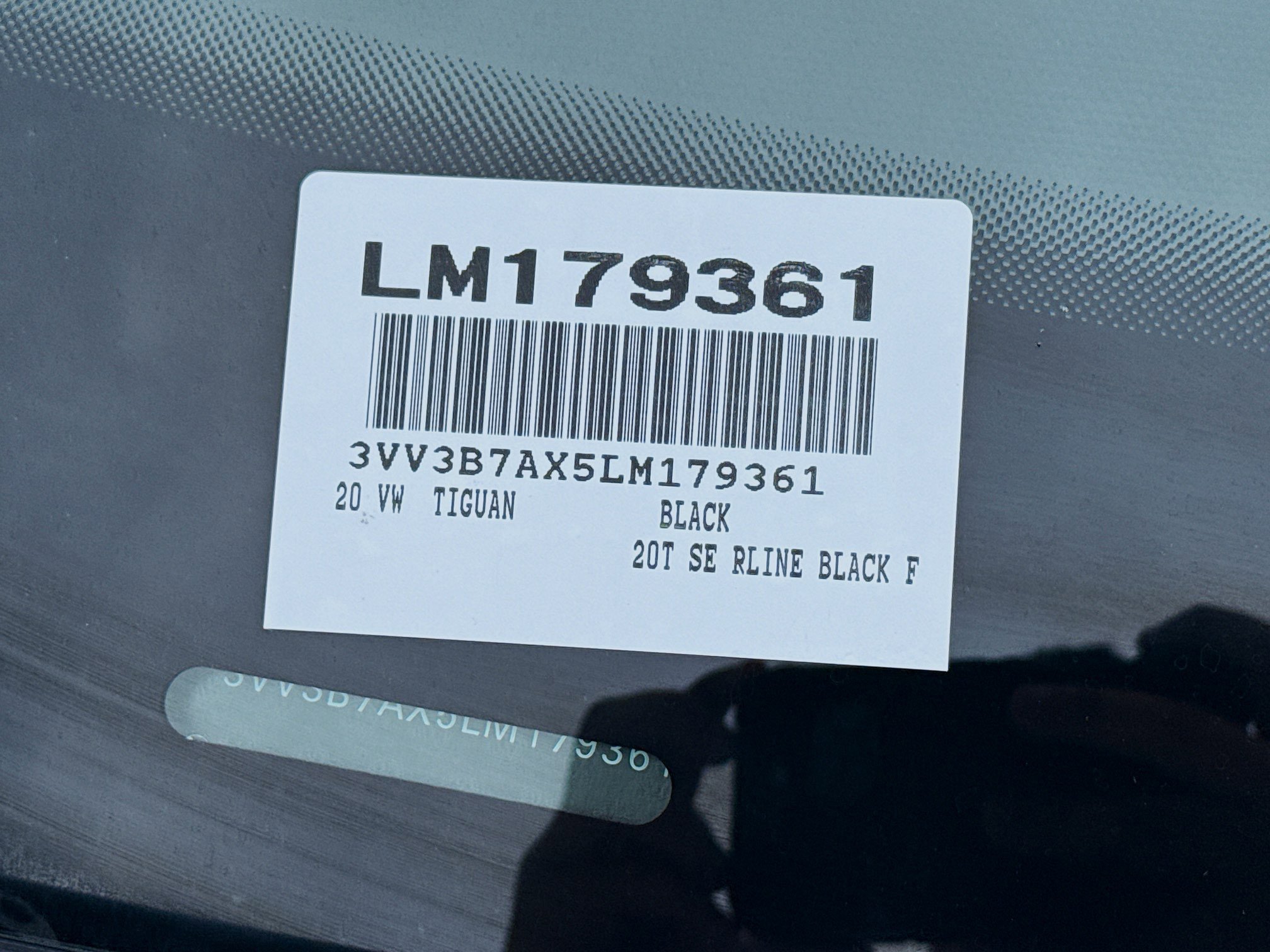 Certified 2020 Volkswagen Tiguan SE R-Line image 39