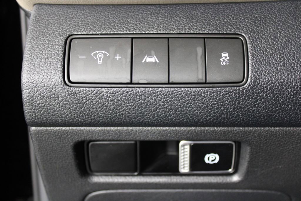 Certified 2022 Hyundai Santa Fe SEL image 23