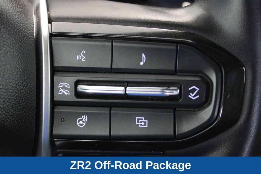 Used 2024 Chevrolet Colorado ZR2 w/ ZR2 Convenience Package III AWD/4WD image 23