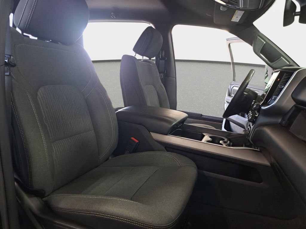 Used 2022 RAM 1500 Big Horn AWD/4WD image 10