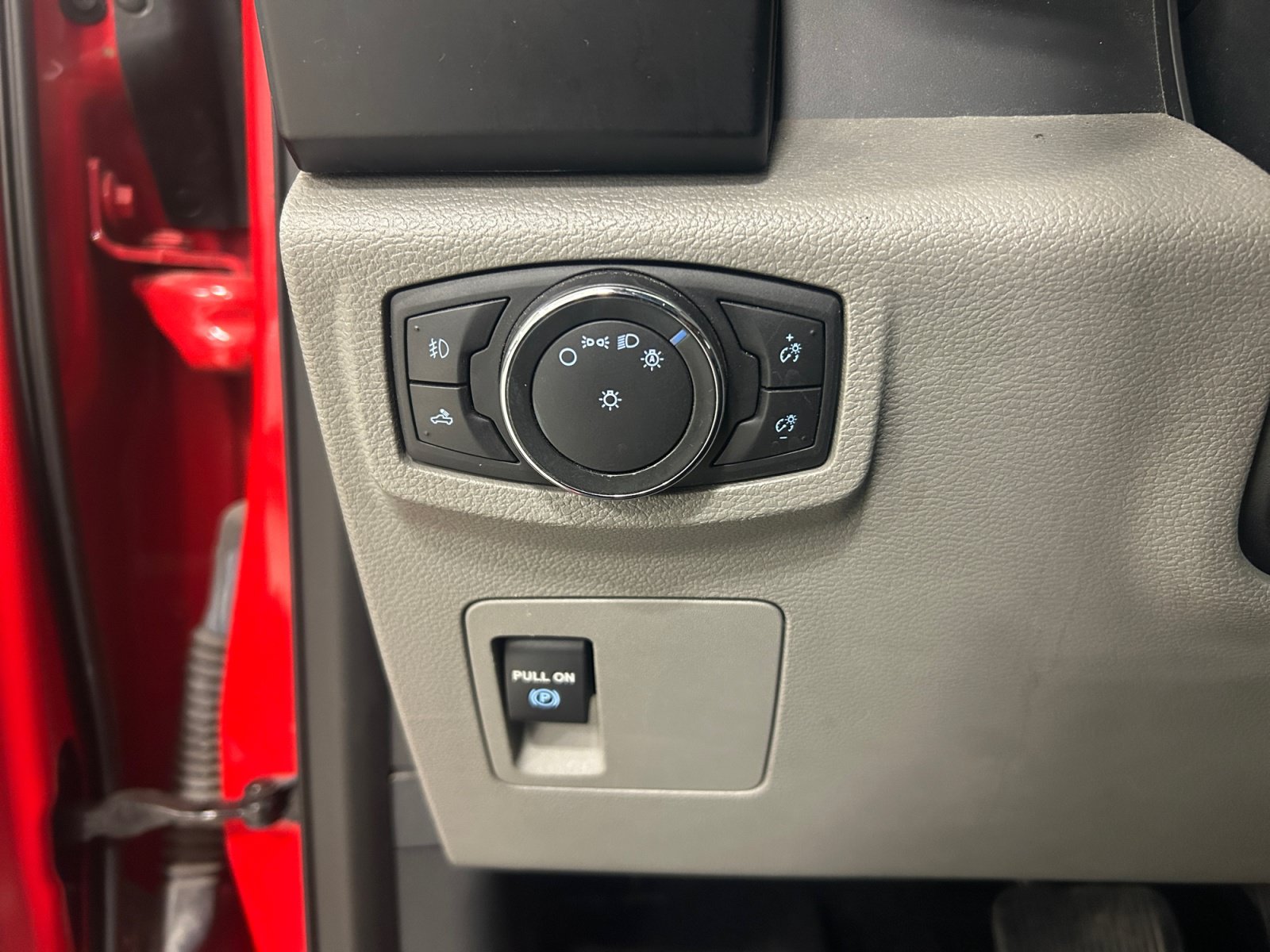 Used 2016 Ford F150 XL w/ Equipment Group 101A Mid RWD image 16
