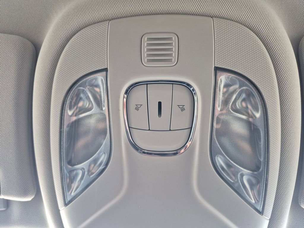 Used 2019 Jeep Compass Latitude w/ Popular Equipment Group image 24