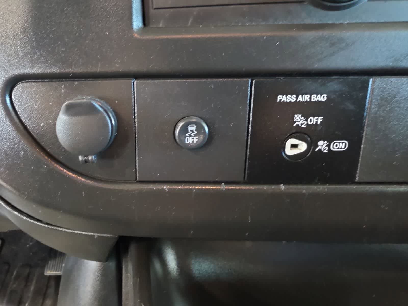Used 2023 GMC Savana 2500 w/ Driver Convenience Package RWD image 22
