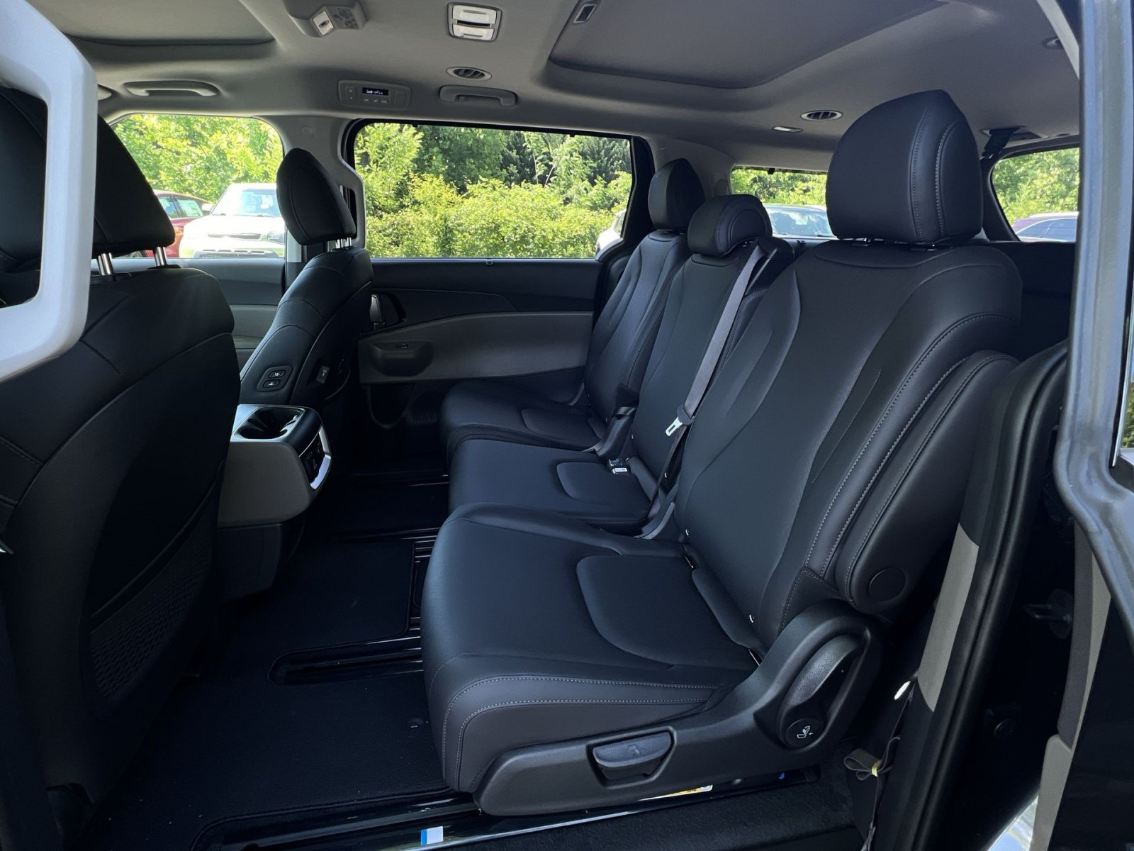 New 2026 Kia Carnival SX FWD image 41