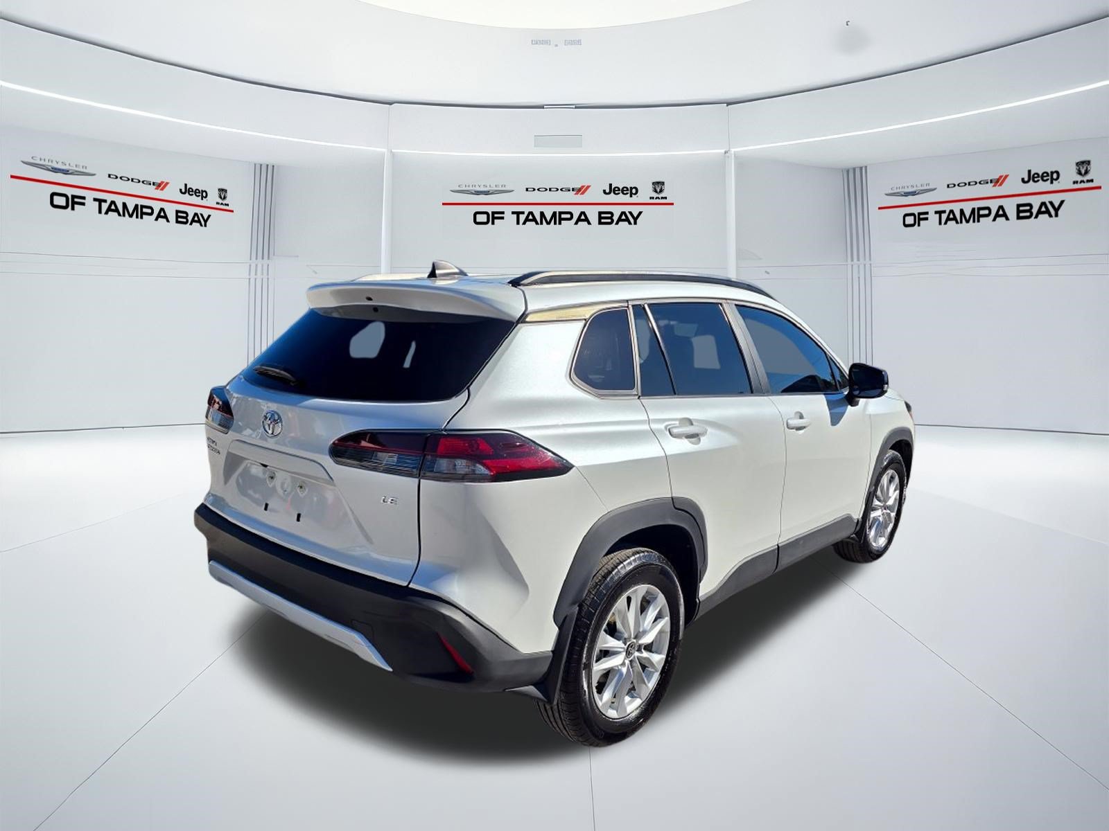 Used 2026 Toyota Corolla Cross LE FWD image 6