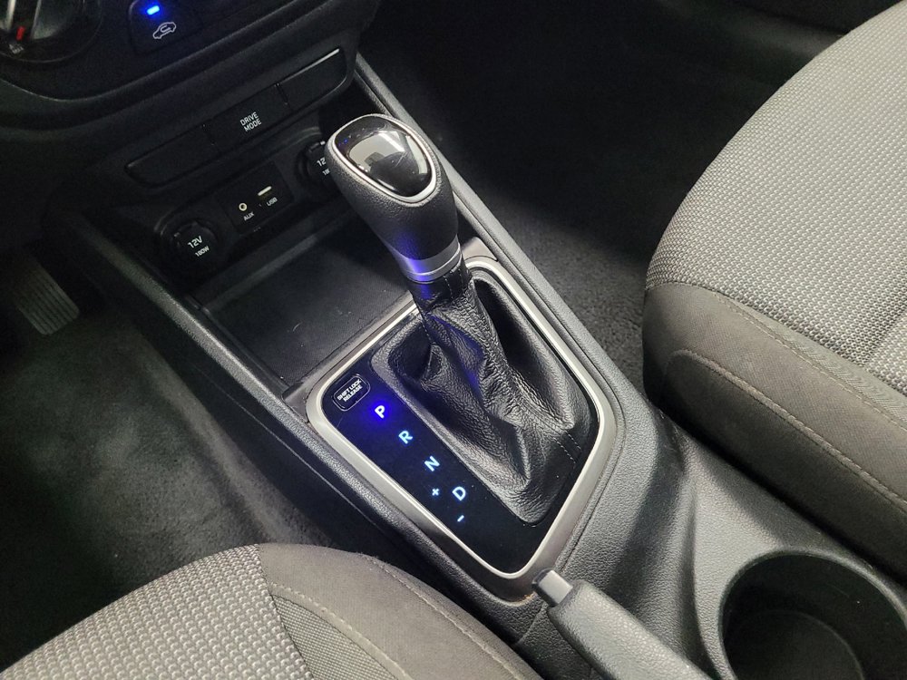 Used 2022 Hyundai Accent SE w/ Cargo Package FWD image 26