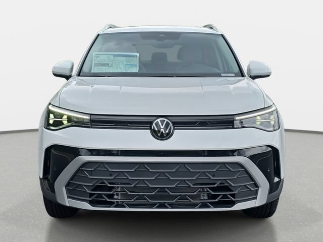 Used 2025 Volkswagen Taos SE AWD/4WD image 8