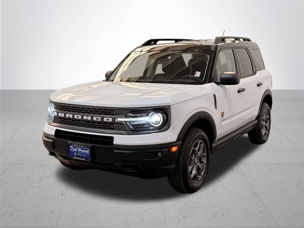 Used 2021 Ford Bronco Sport Badlands image 2