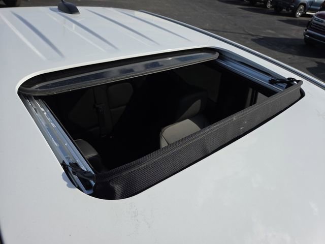 New 2026 GMC Canyon Elevation w/ Convenience Package image 3