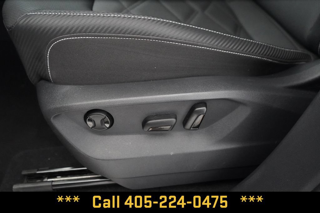 Used 2026 Volkswagen Atlas Cross Sport SE FWD image 15