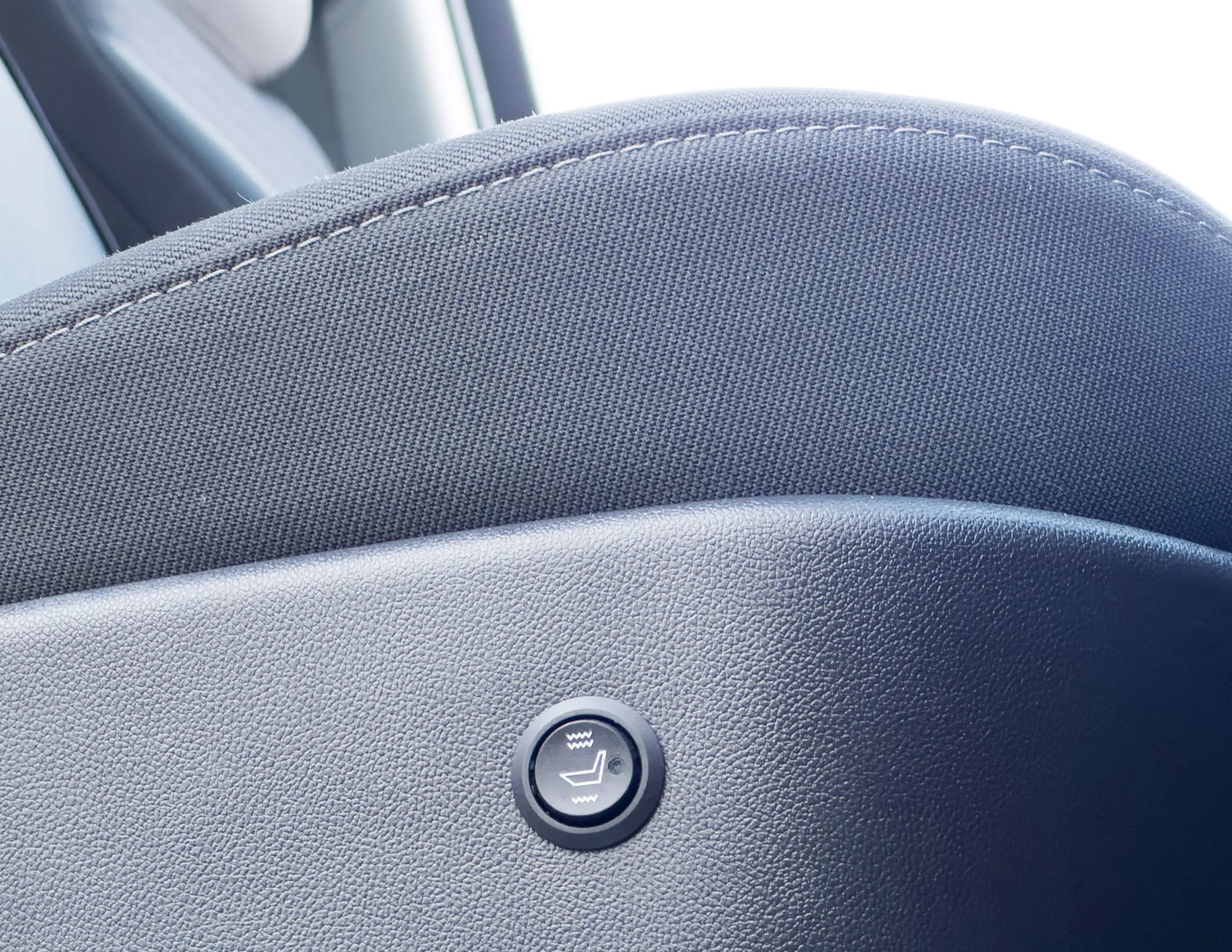 Used 2022 Chevrolet Silverado 1500 Custom w/ LPO, Dark Essentials Package AWD/4WD image 26