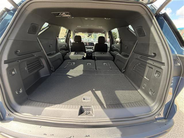 New 2026 Chevrolet Traverse LT w/ LPO, Floor Liner Package image 31