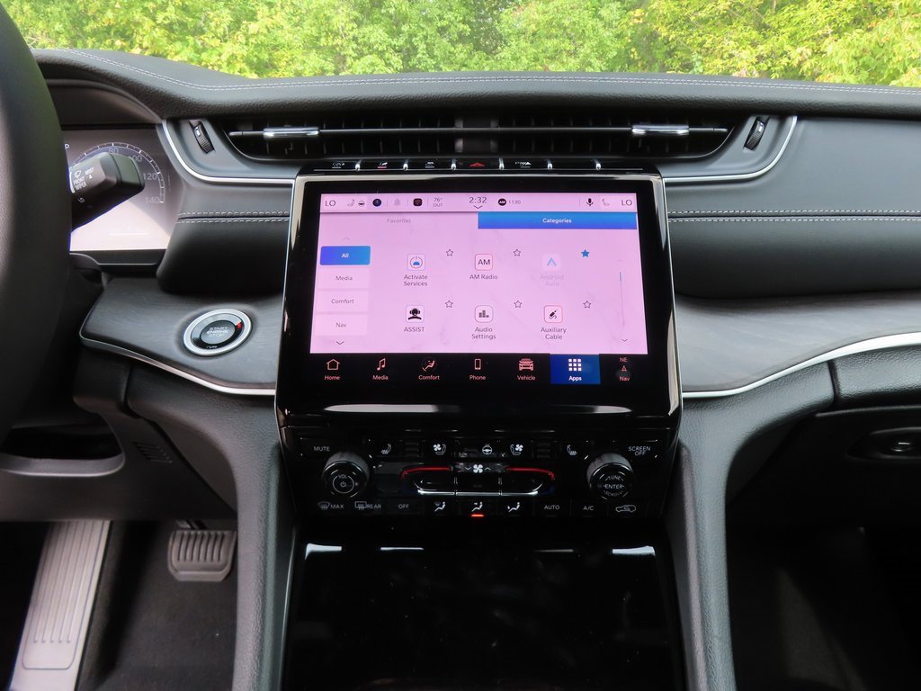 New 2025 Jeep Grand Cherokee Limited w/ Luxury Tech Group II image 5