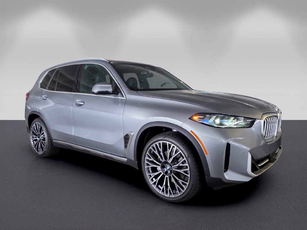 New 2026 BMW X5 xDrive40i w/ Premium Package AWD/4WD image 1