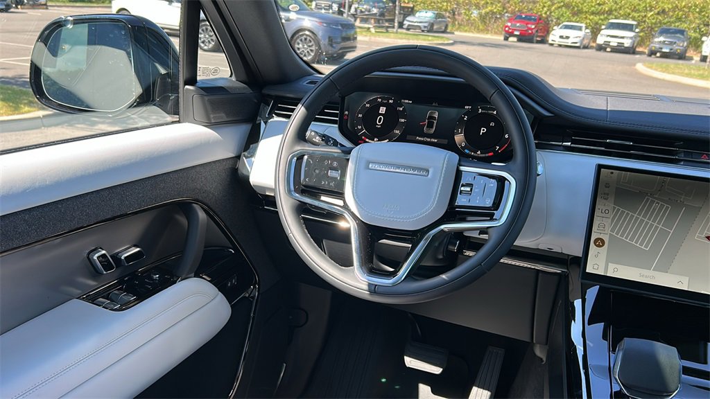 New 2025 Land Rover Range Rover Sport SE image 23
