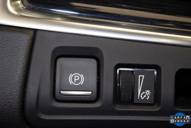 Used 2025 Cadillac XT5 Premium Luxury image 36