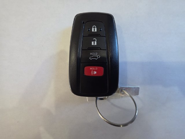 Used 2025 Toyota RAV4 Limited AWD/4WD image 33