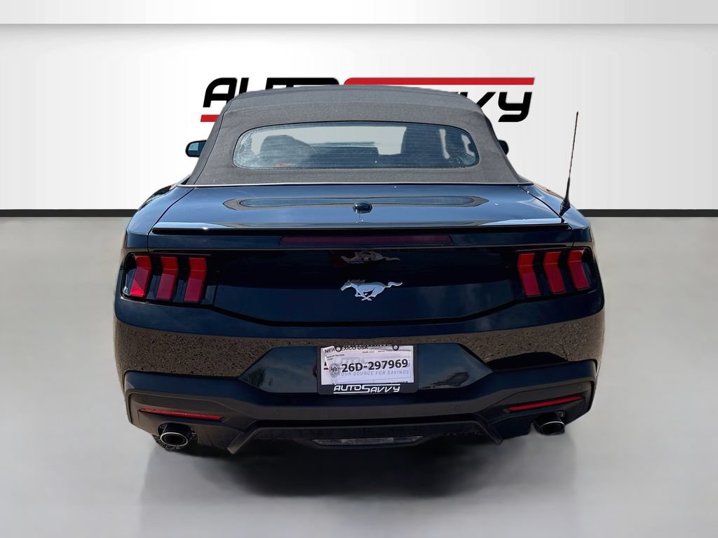 Used 2025 Ford Mustang Premium RWD image 6