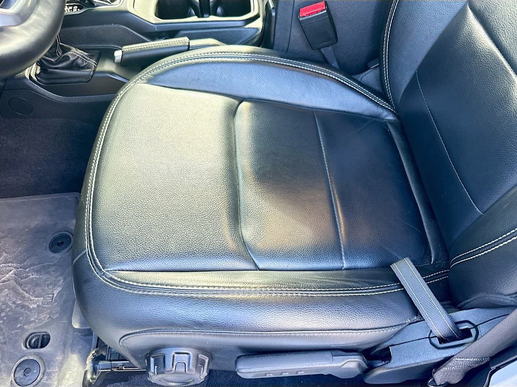 Used 2023 Jeep Wrangler Unlimited Sahara w/ Cold Weather Group image 21