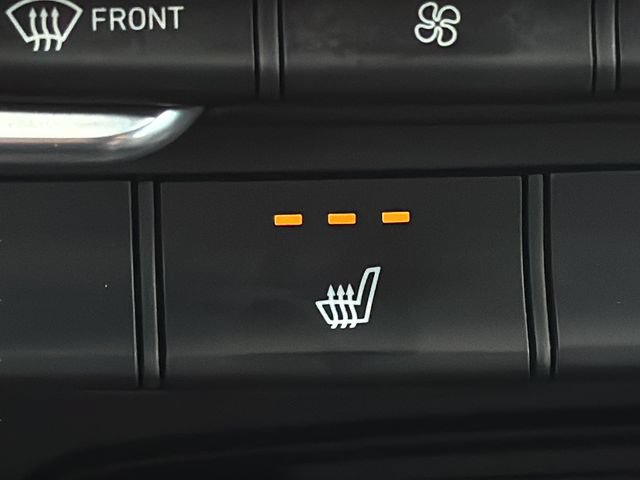 Used 2019 Hyundai Santa Fe Limited AWD/4WD image 31