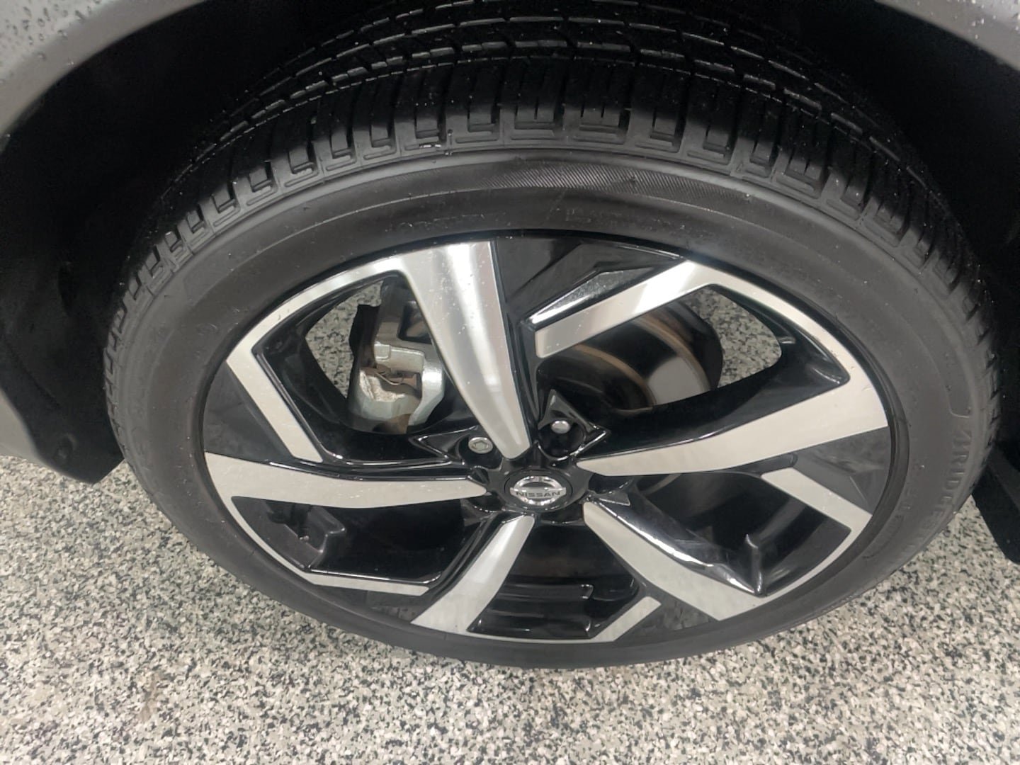 Certified 2022 Nissan Rogue Sport SL w/ Premium Package AWD/4WD image 21