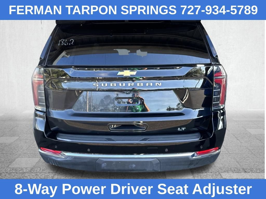 Used 2025 Chevrolet Suburban LT AWD/4WD image 9