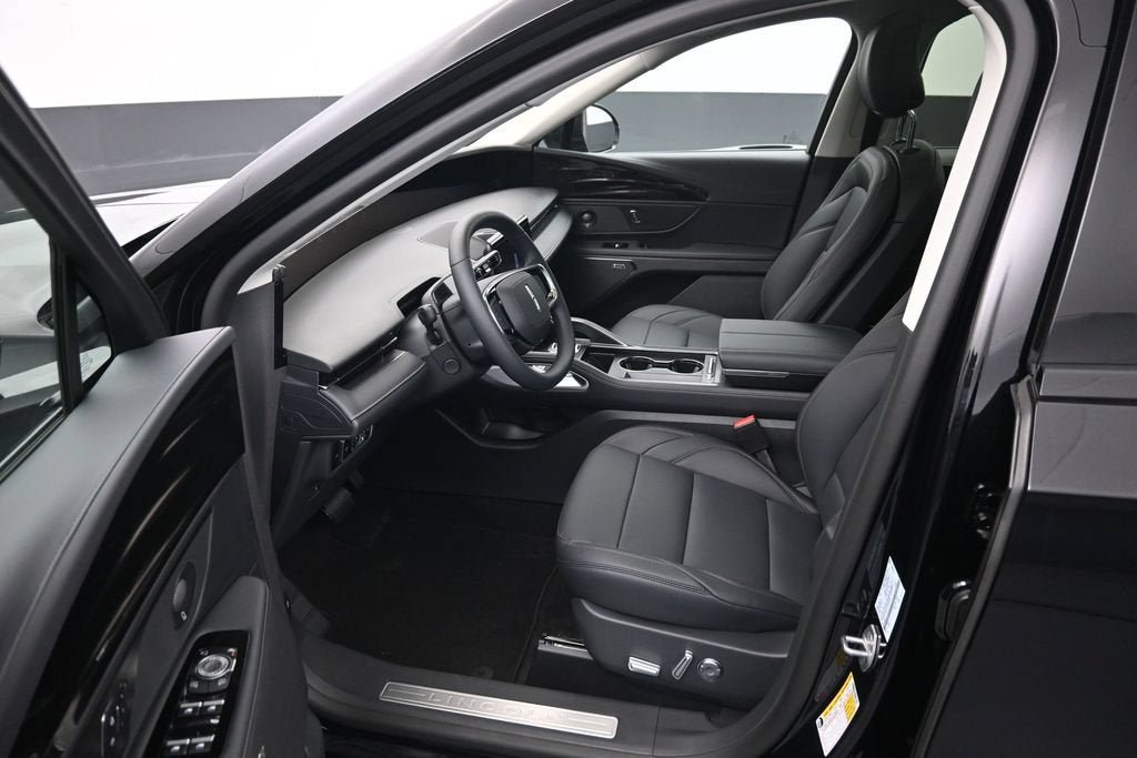 New 2026 Lincoln Nautilus Premier w/ Equipment Group 102A AWD/4WD image 9
