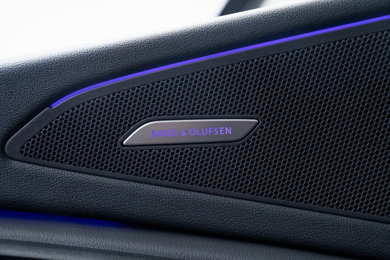 Used 2025 Audi Q6 e-tron Premium Plus w/ Premium Plus image 15