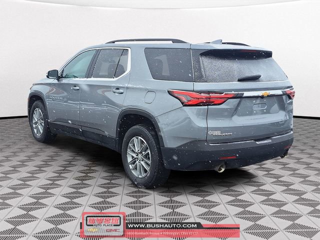 Used 2023 Chevrolet Traverse LT image 3