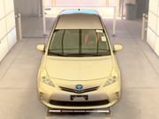 Used 2012 Toyota Prius V Two FWD image 2