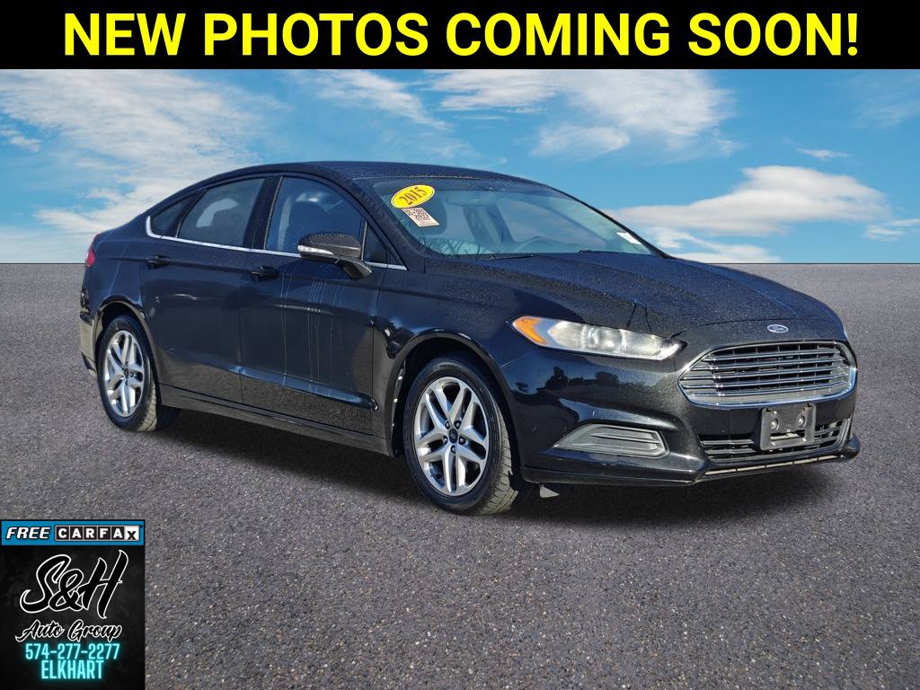 Used 2013 Ford Fusion SE FWD image 1