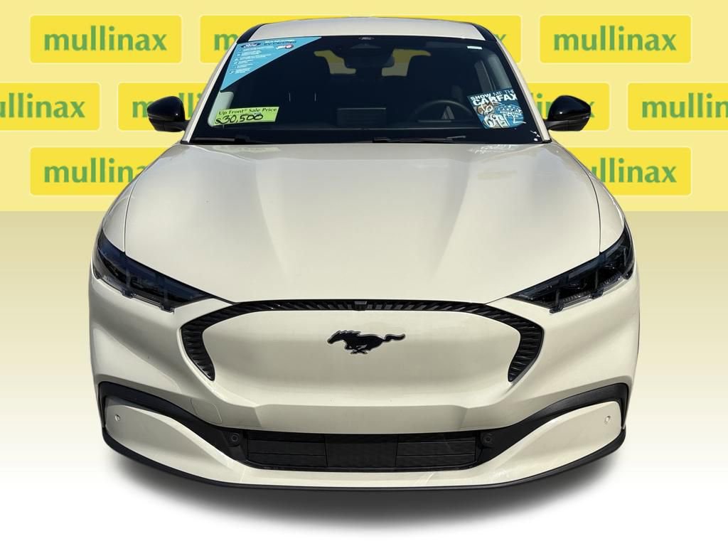 Certified 2025 Ford Mustang Mach-E Select w/ Comfort Package Lite image 13