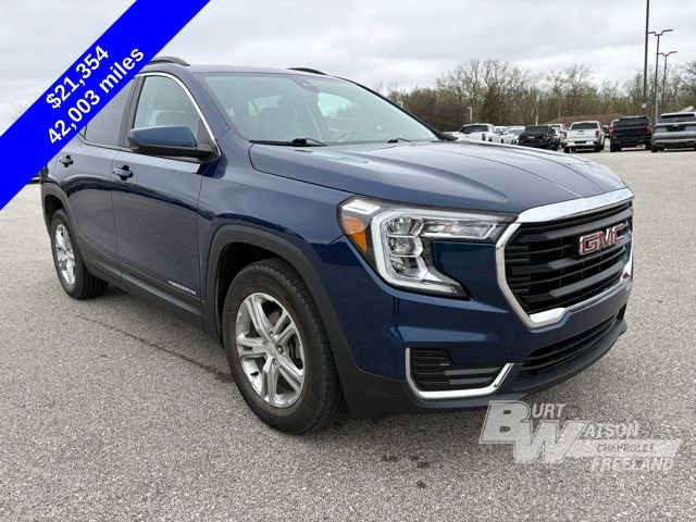 Used 2023 GMC Terrain SLE w/ Driver Convenience Package FWD image 9