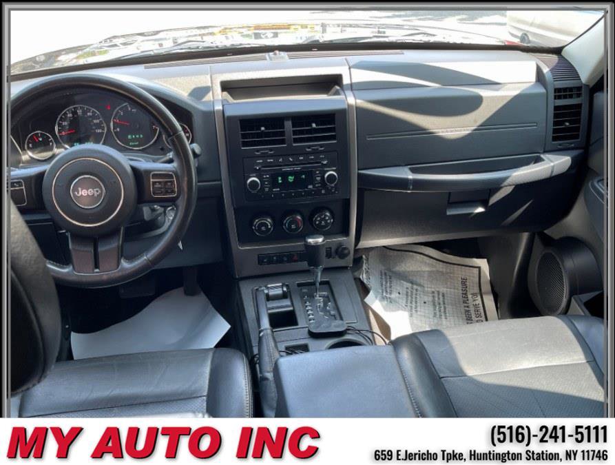 Used 2012 Jeep Liberty Sport image 12