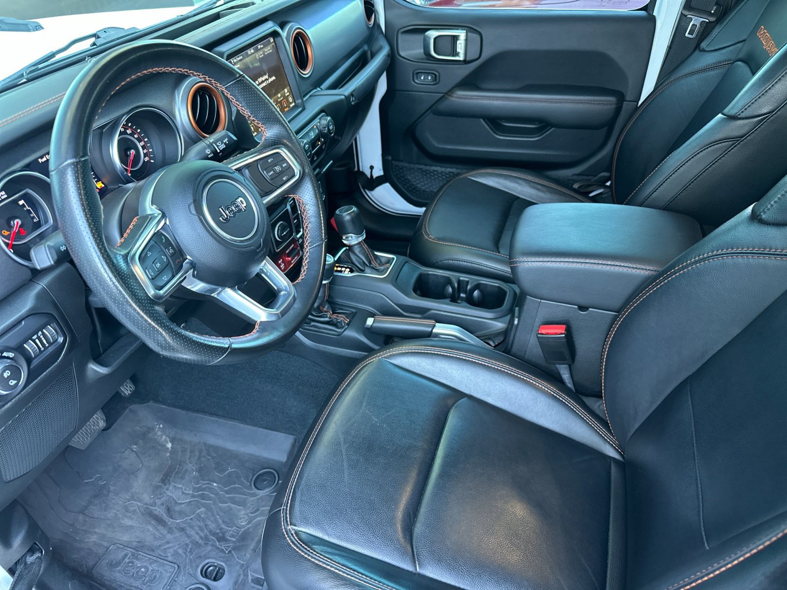 Used 2022 Jeep Gladiator Mojave AWD/4WD image 10