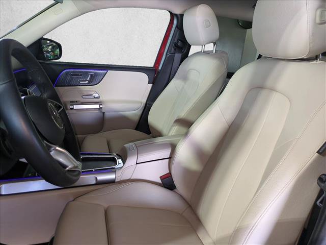 Used 2026 Mercedes-Benz GLB 250 image 15