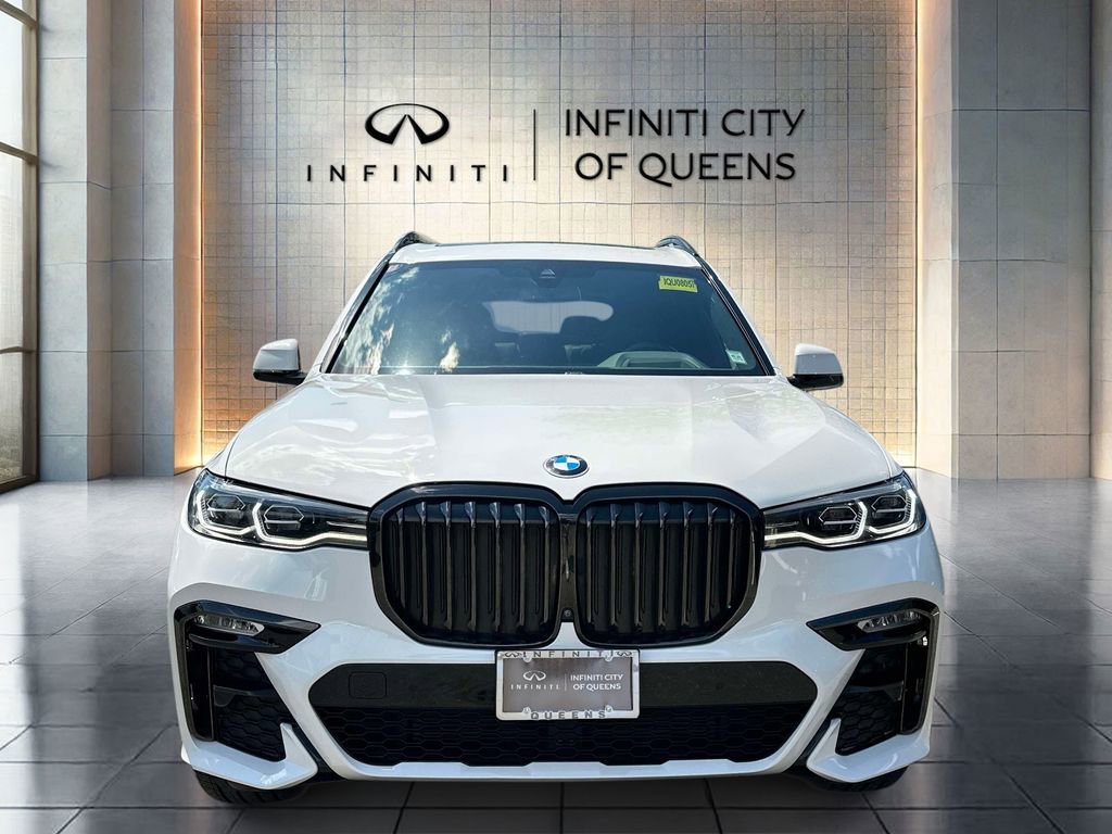 Used 2021 BMW X7 xDrive40i w/ M Sport Package AWD/4WD image 8