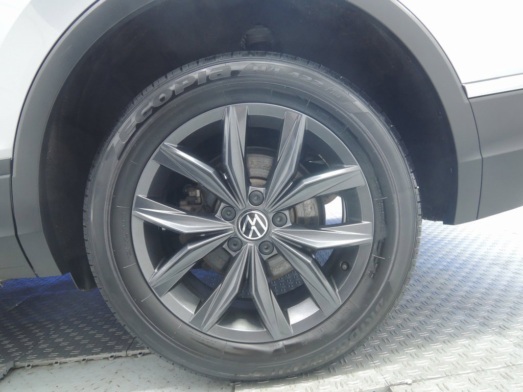 Used 2022 Volkswagen Tiguan SE image 7