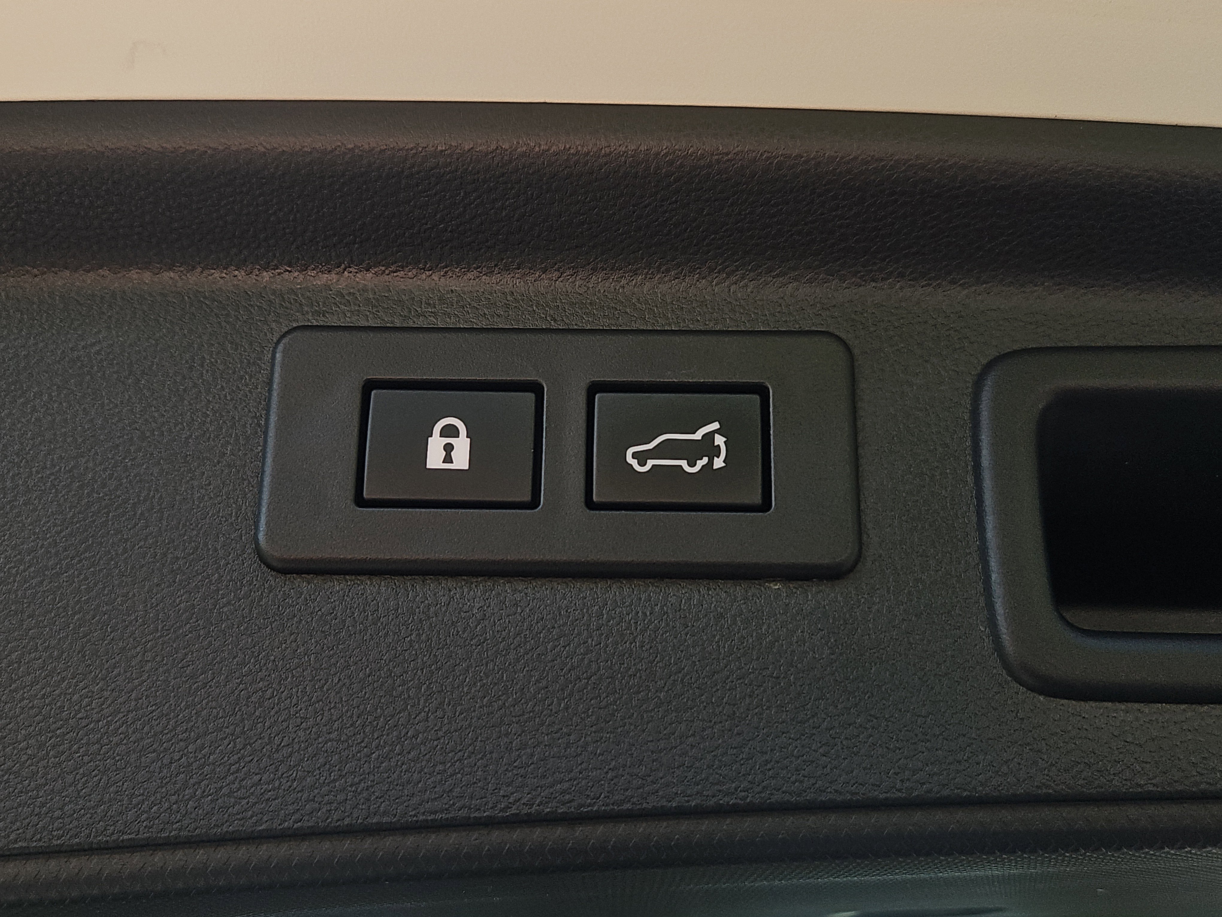 Certified 2023 Subaru Forester Premium AWD/4WD image 12