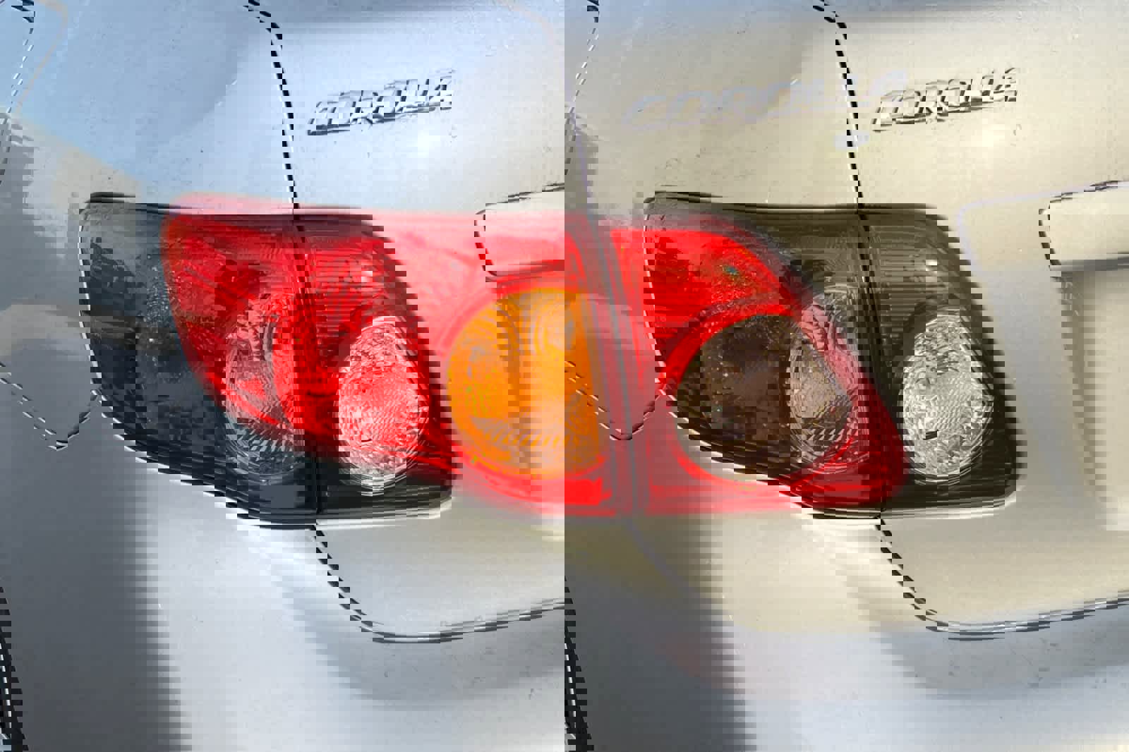 Used 2010 Toyota Corolla LE image 15