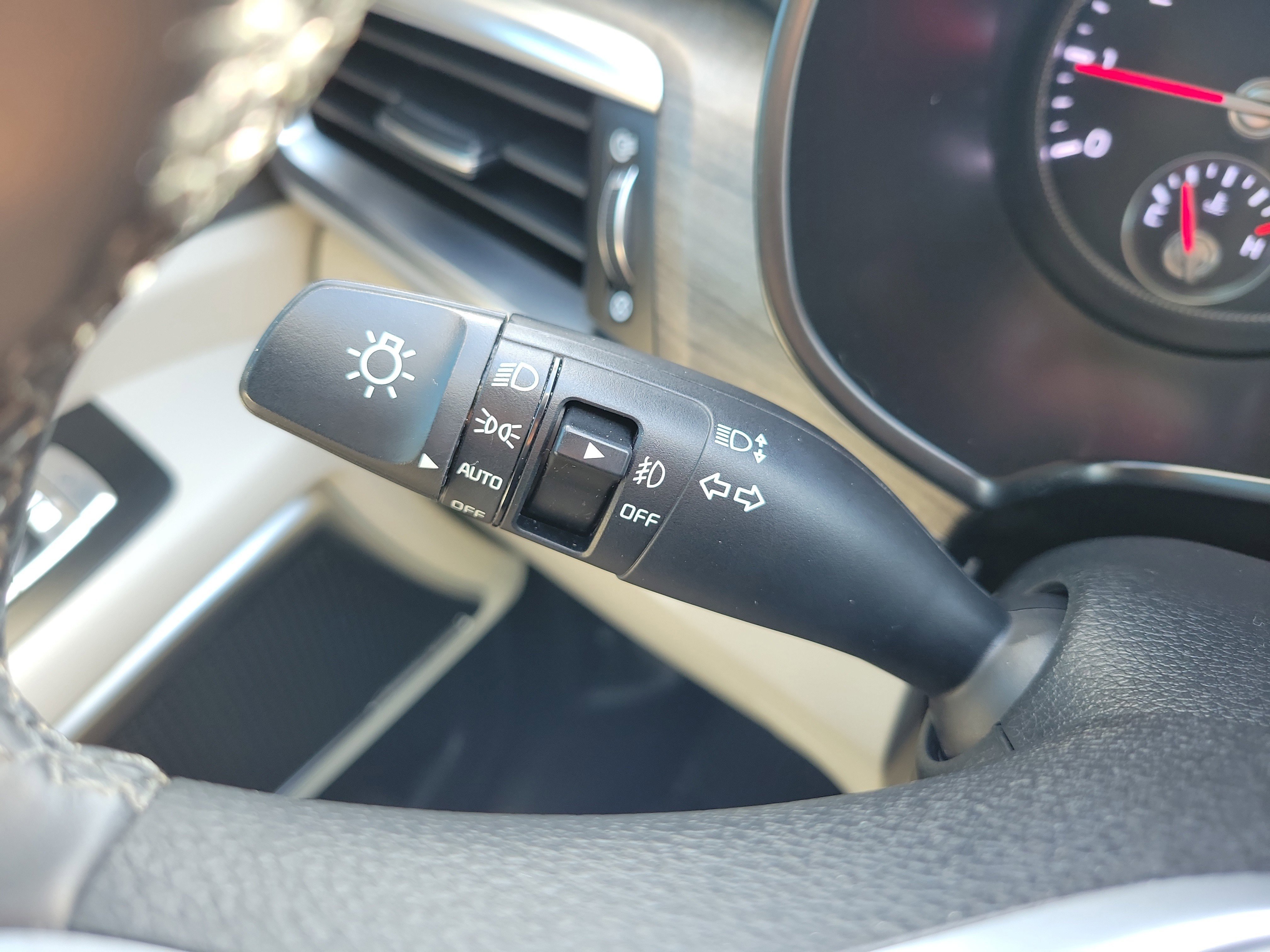 Used 2020 Kia Telluride SX w/ SX Prestige Package image 31