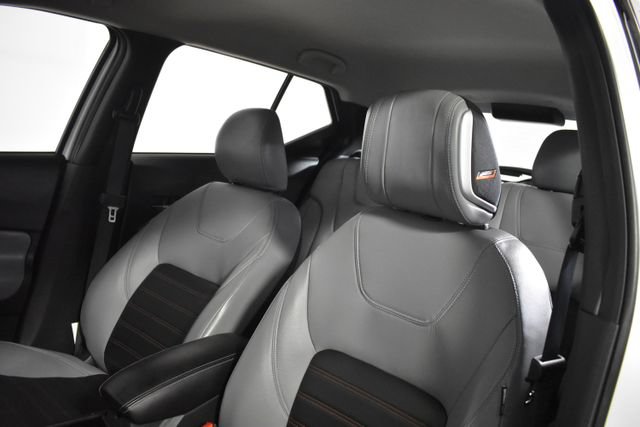 Certified 2023 Nissan Kicks SR w/ SR Premium Package FWD image 10