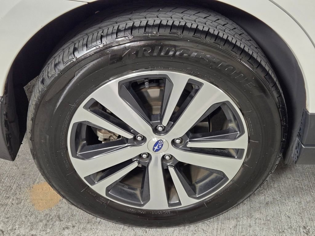 Used 2019 Subaru Outback 2.5i Limited w/ Popular Package #2 image 11