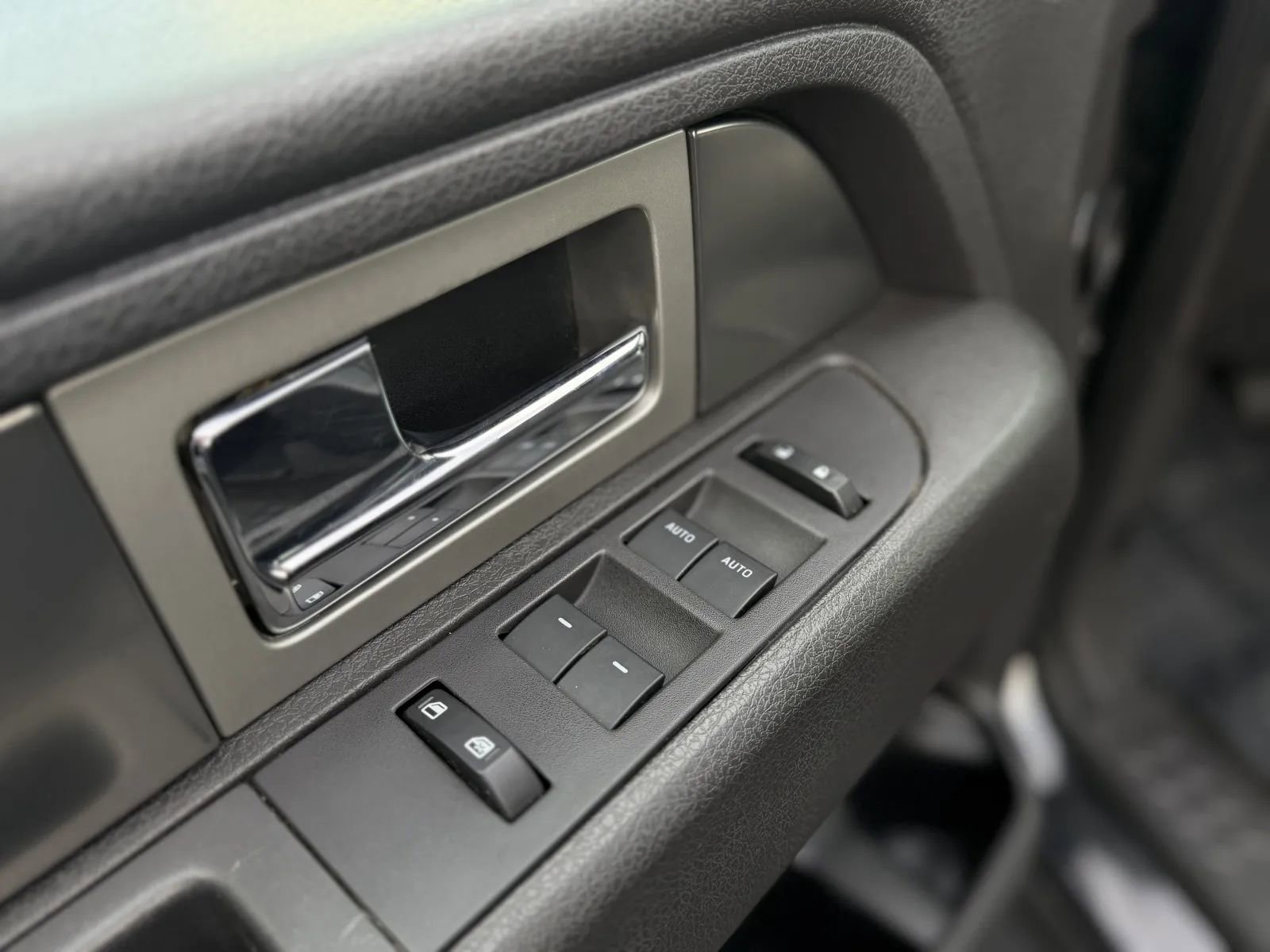 Used 2014 Ford F150 Raptor w/ Equipment Group 801A Luxury image 26