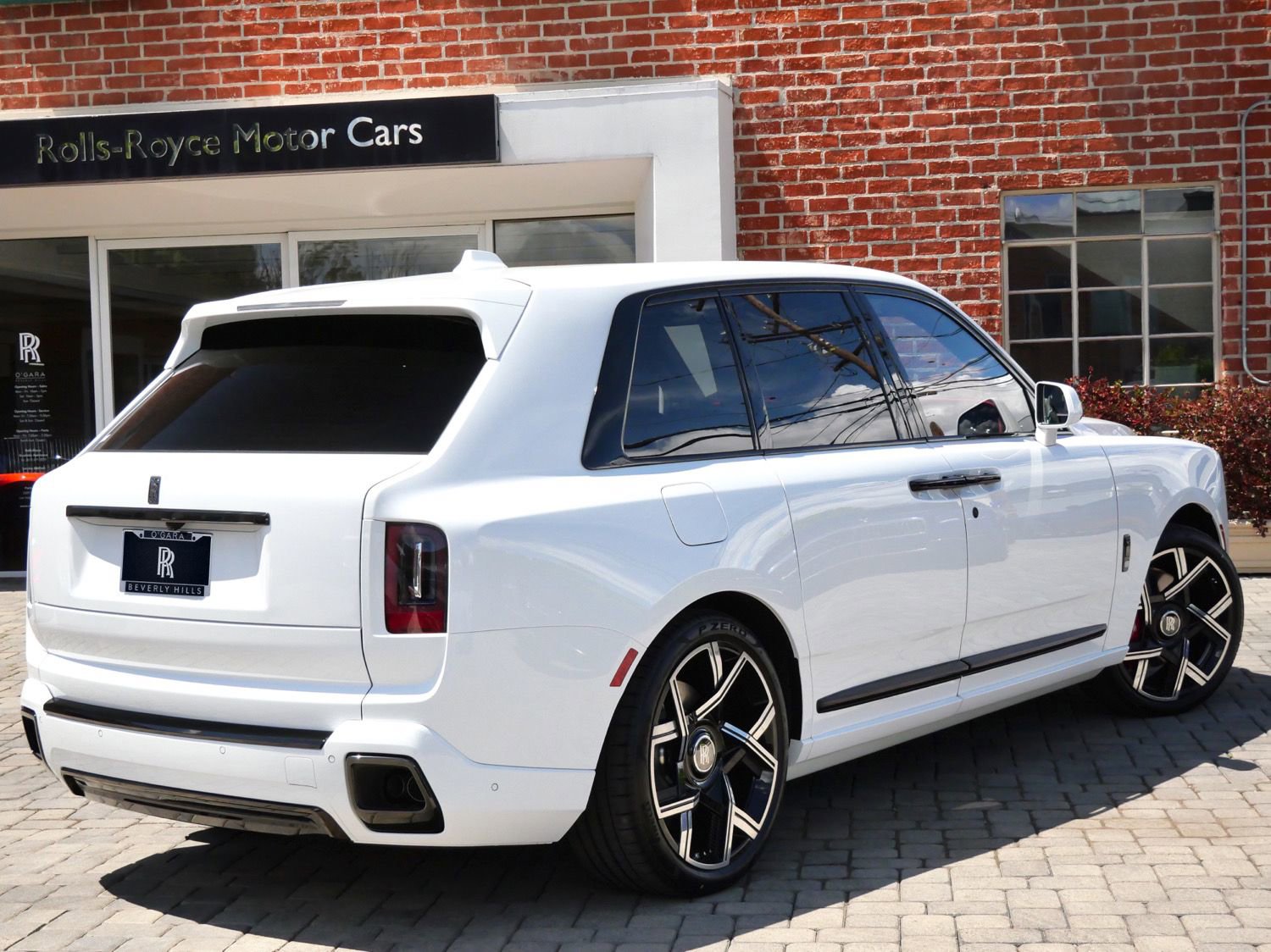 New 2026 Rolls-Royce Cullinan Black Badge AWD/4WD image 2